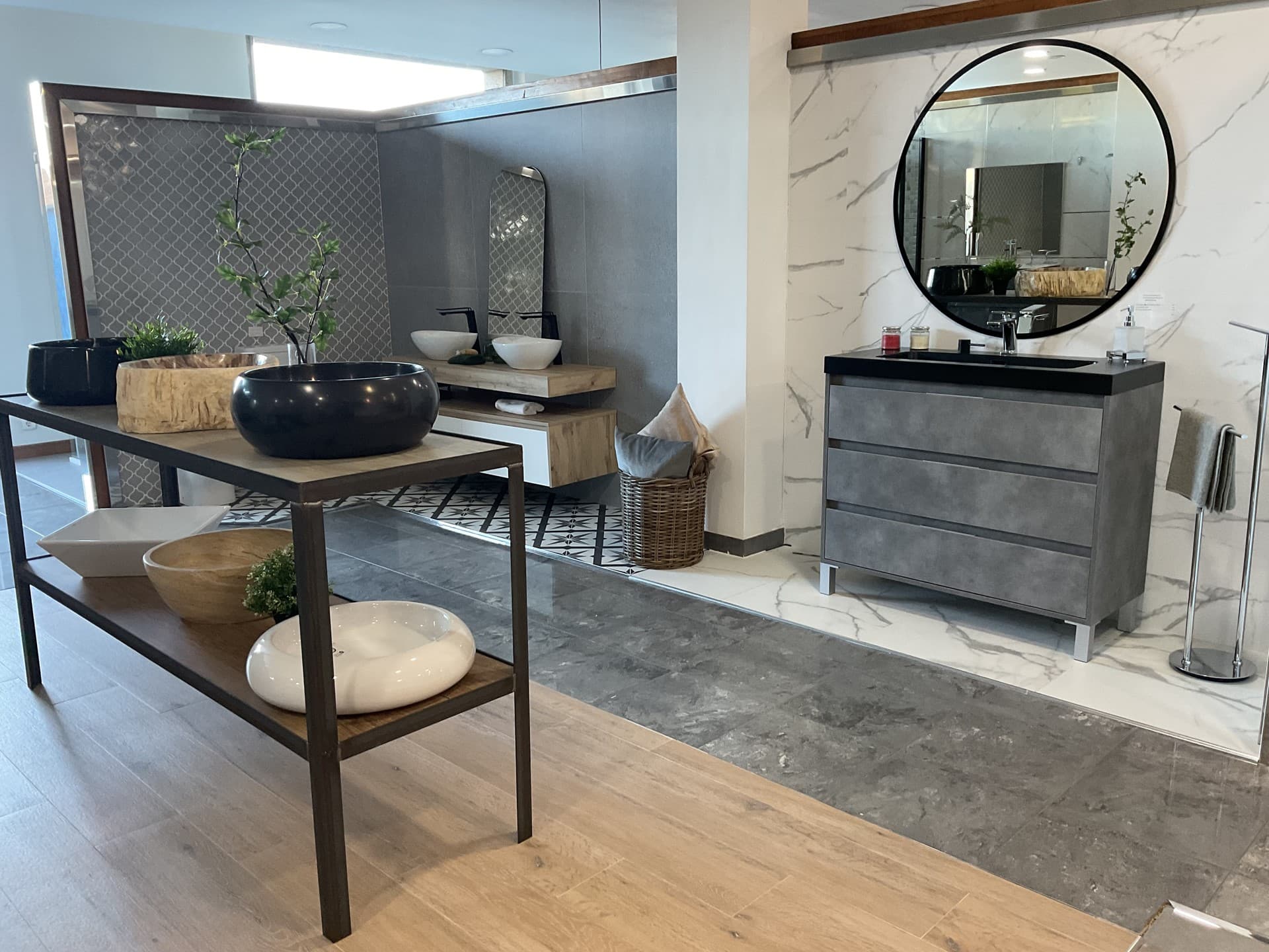 Venta de materiales de construcción, muebles de cocina y baño, saneamientos, pavimentos, azulejos o grifería en Noia